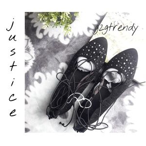 🇺🇸Nwot justice laced up flatshoes